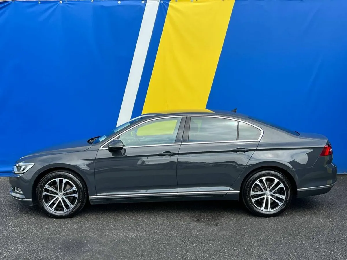 Volkswagen Passat HIGHLINE 1.4 TSI // 17" DIAMOND - Image 3