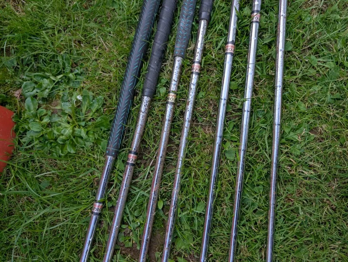 Collectors Northwestern golf clubs for restoration - Image 2
