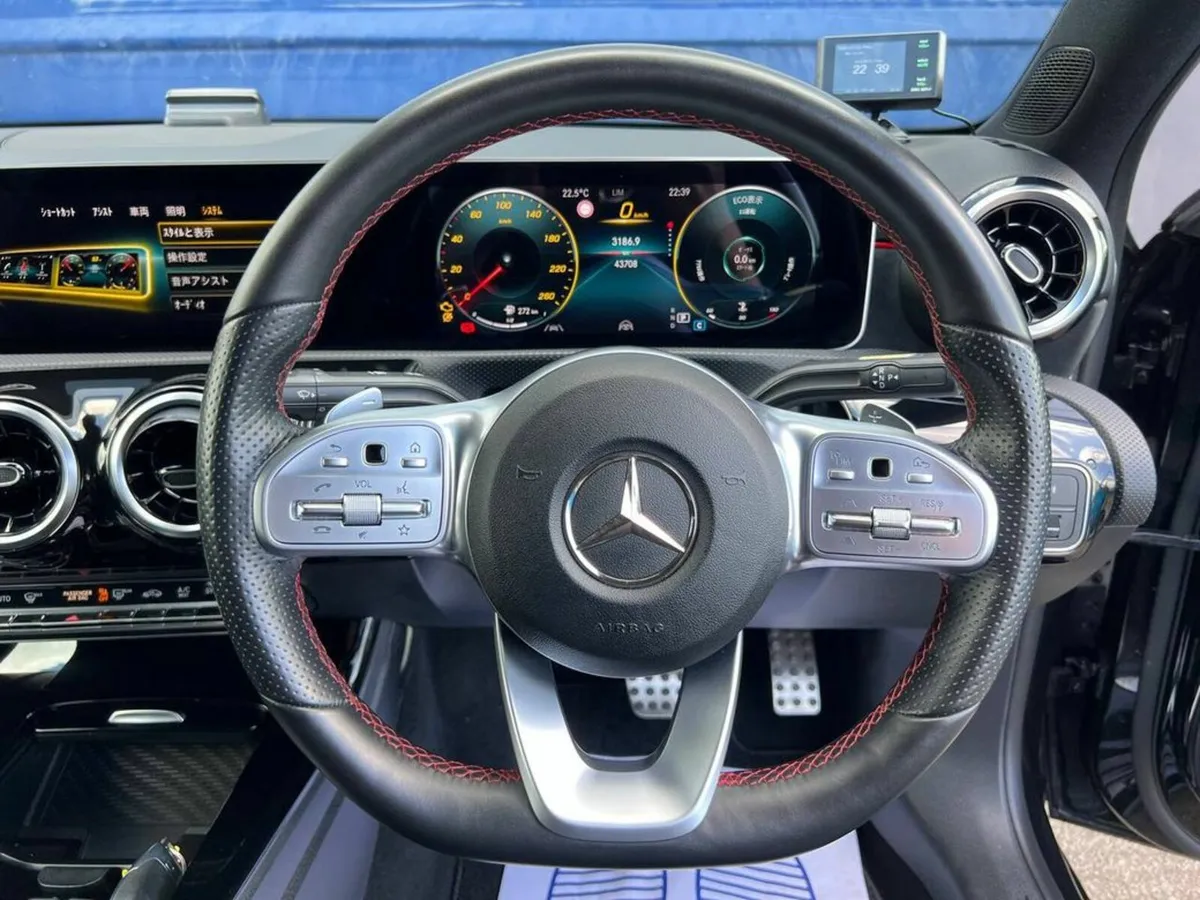 Mercedes-Benz A-Class A200d AMG-LINE PREMIUM PLUS - Image 4