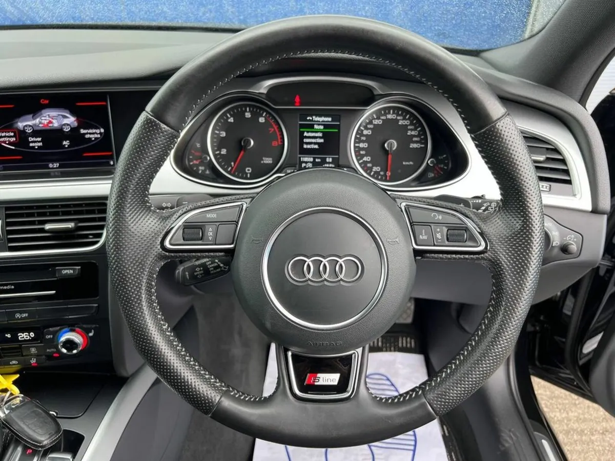 Audi A4 AVANT S-LINE 2.0 TFSI AUTO // NEW 19" S-LI - Image 4