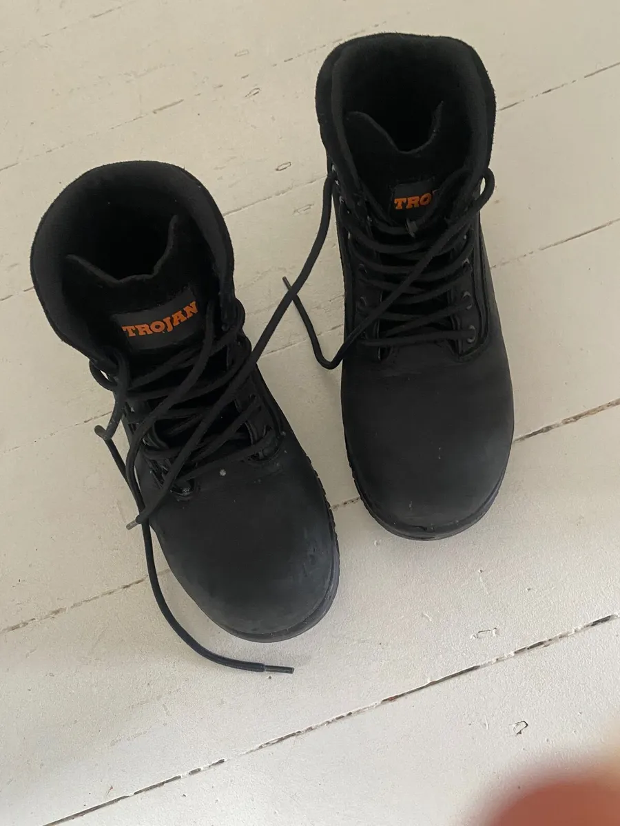 Safety Boots - Image 1