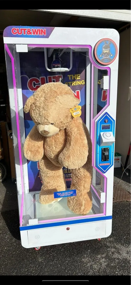 Amusement Arcade Machine