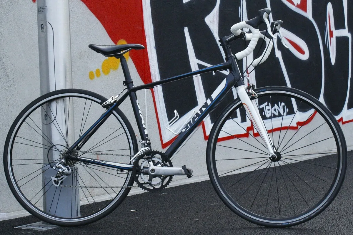 Giant Defy Road Bike - Small - Image 1