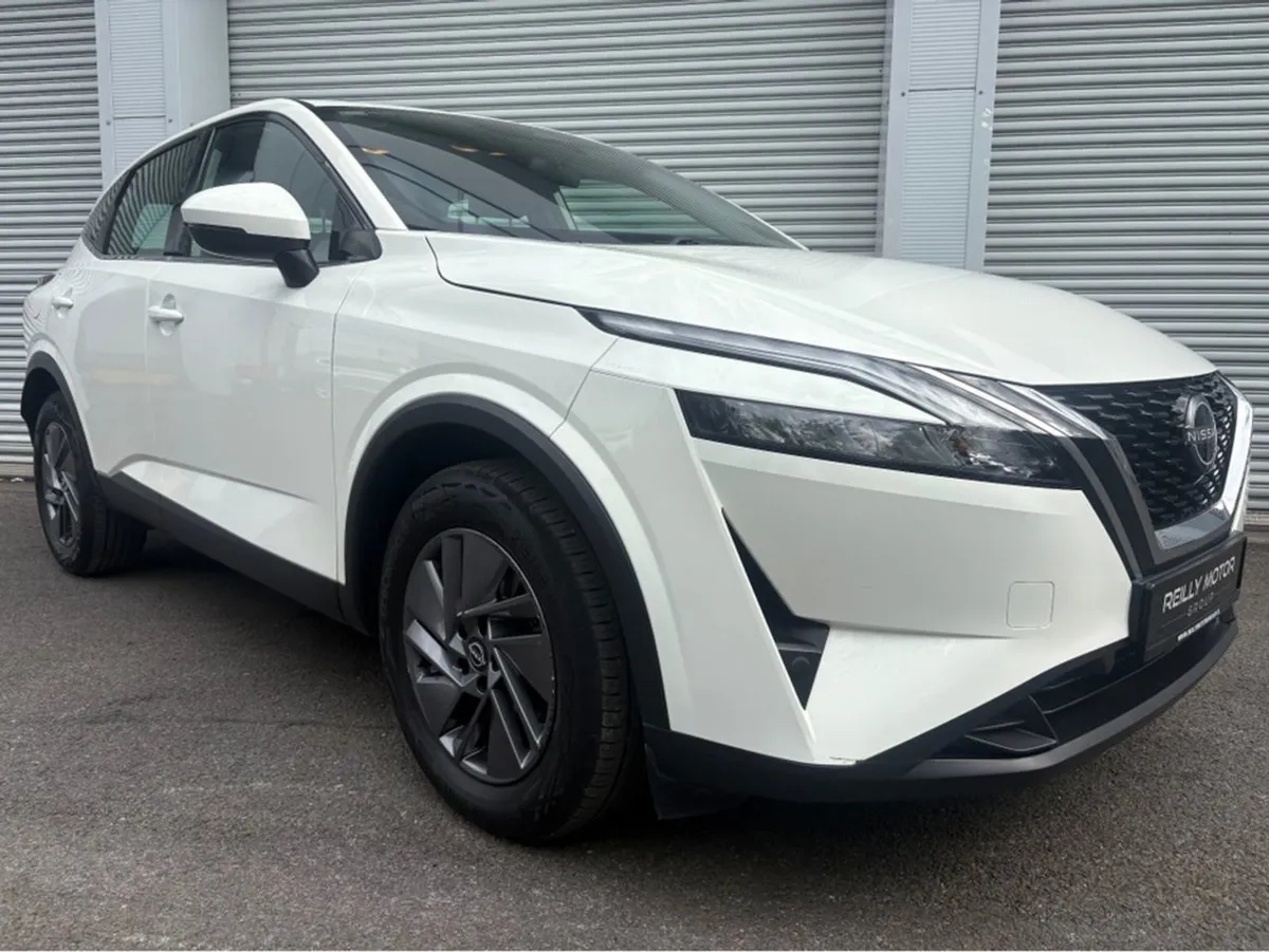Nissan QASHQAI 1.3 Petrol SV - Image 1