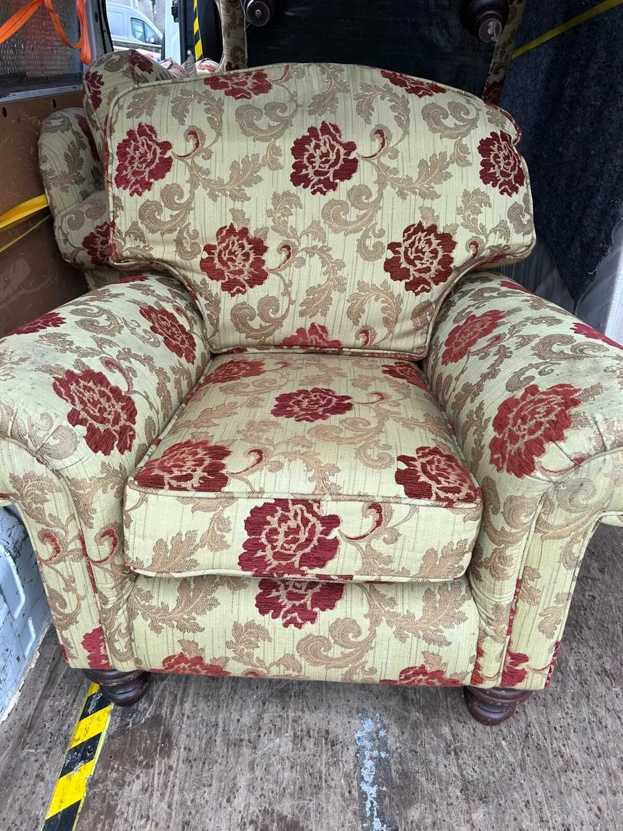 Alexandra Sofa Suite - Image 1