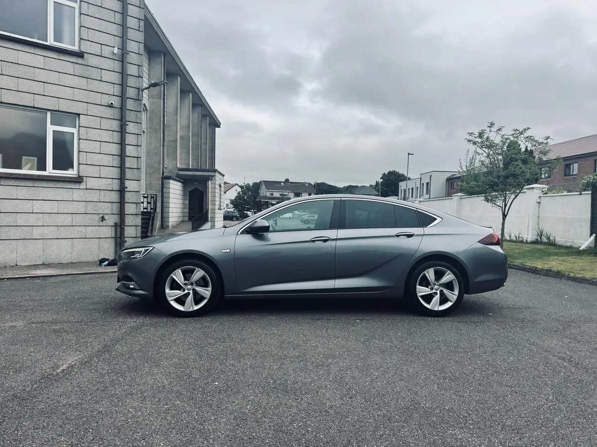 Opel Insignia Sport Elite 2.0d 170bhp - Image 4