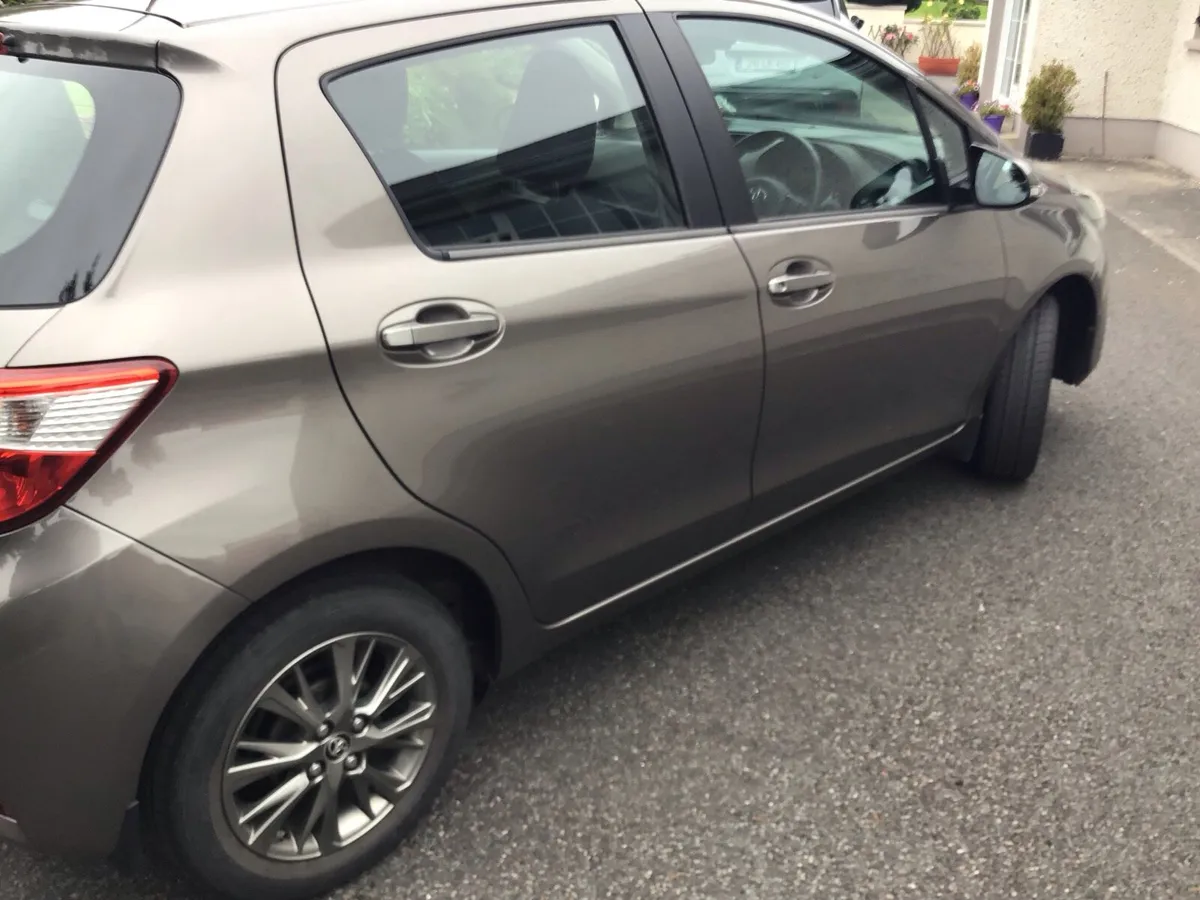Toyota Yaris 1.0 Luna 4 door - Image 4