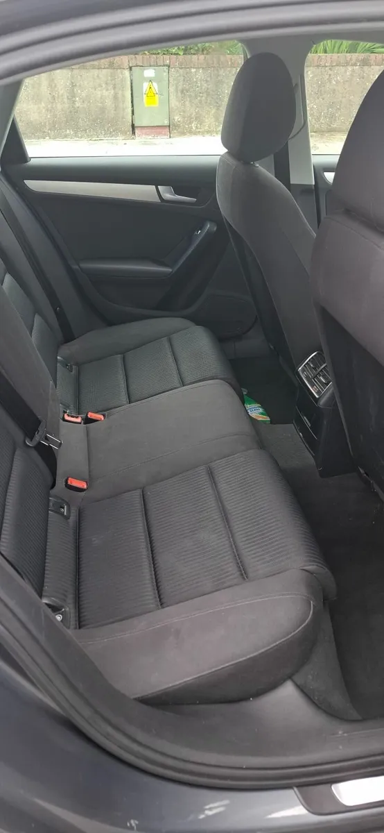 Audi A4 2012 - Image 4