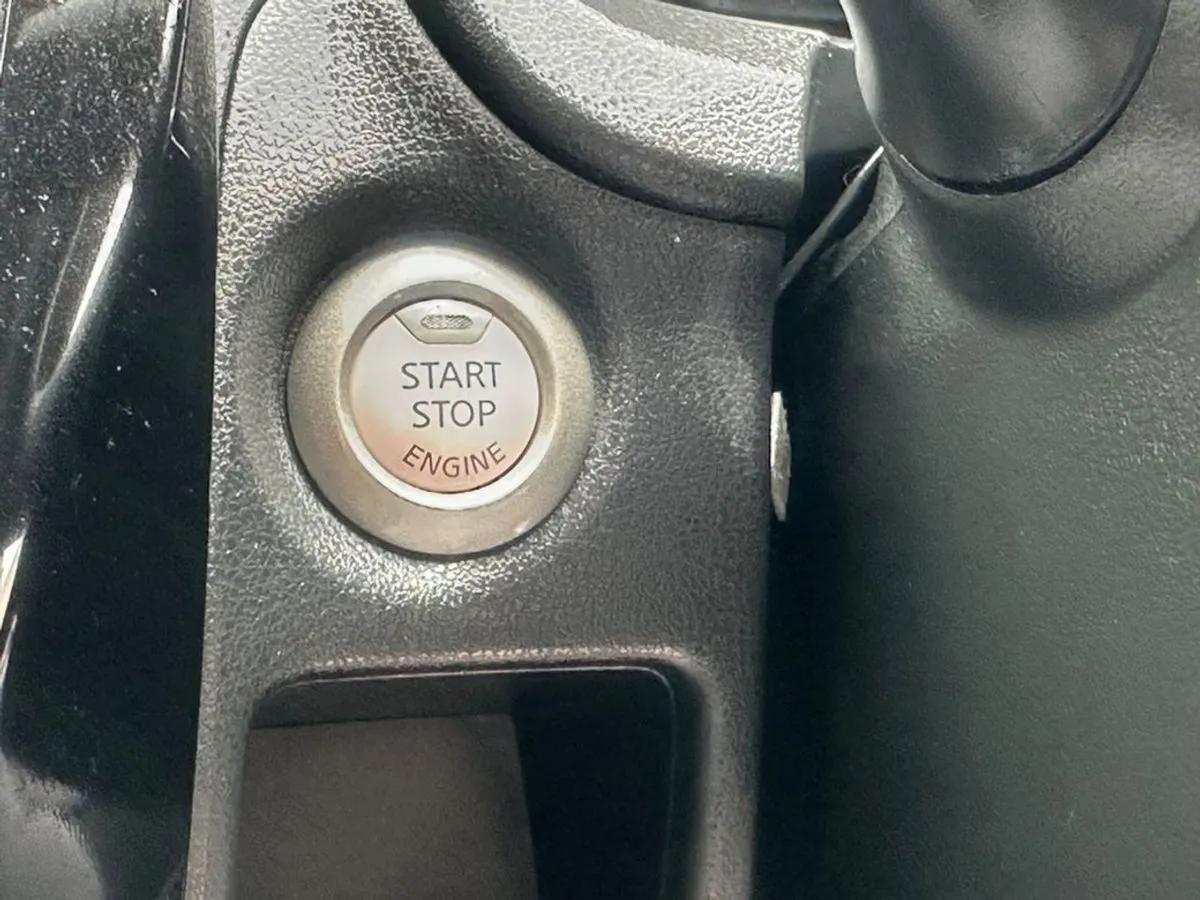Nissan NOTE 1.2 Petrol Automatic - Image 4