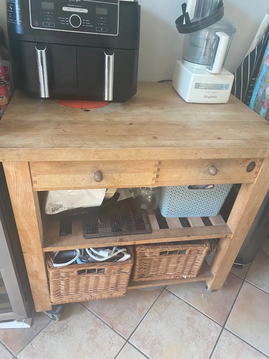 Kitchen butchers block - Image 1