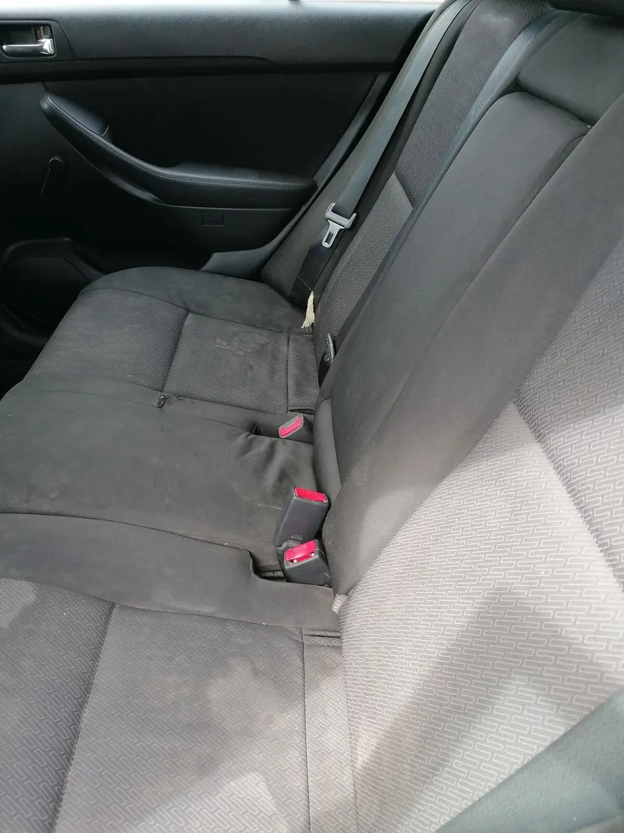 Toyota avensis - Image 2