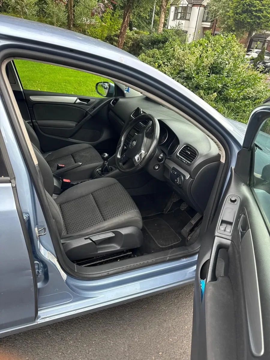Volkswagen Golf 2009 - Image 3