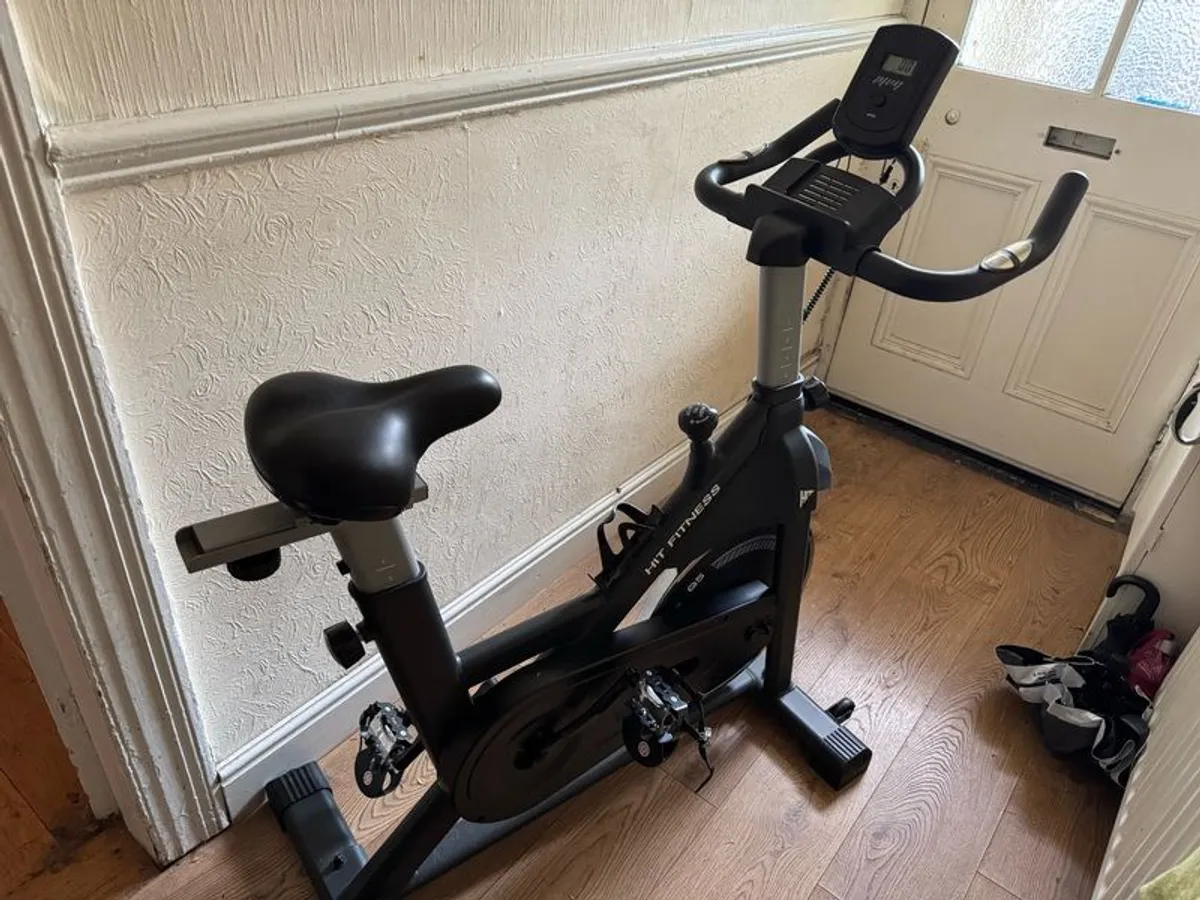 Hit Fitness G5 exercise bike - Image 2