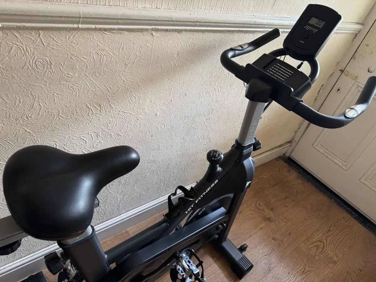 Hit Fitness G5 exercise bike - Image 4
