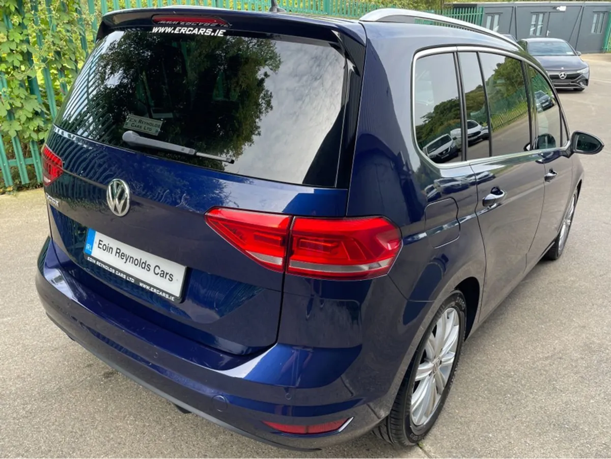 Volkswagen Touran Highline 1.2 TSI 110 7 Seat TOP - Image 4