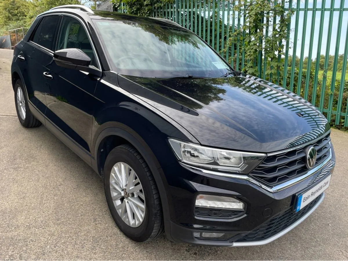 Volkswagen T-Roc Design 1.0 TSI 110HP Low Kms  Le - Image 2