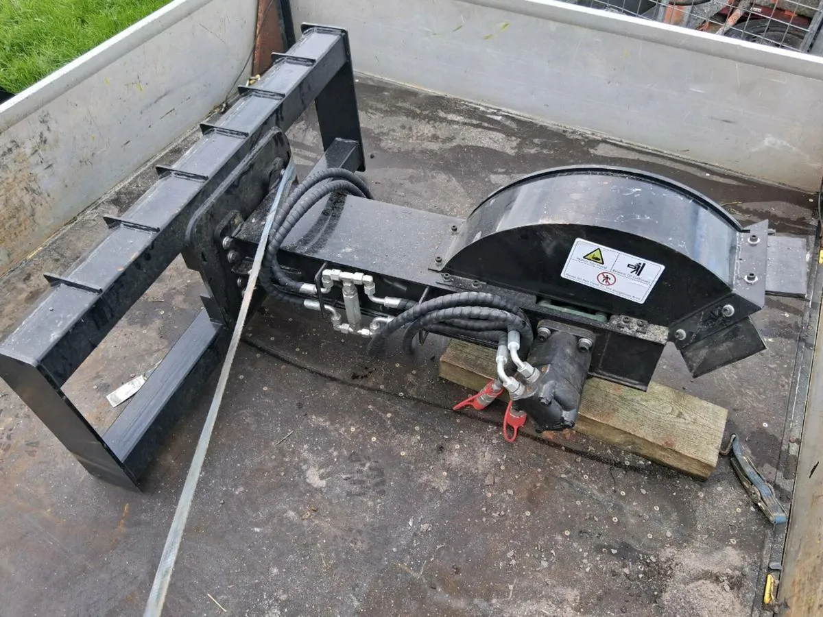 Skidsteer stump grinder - Image 2