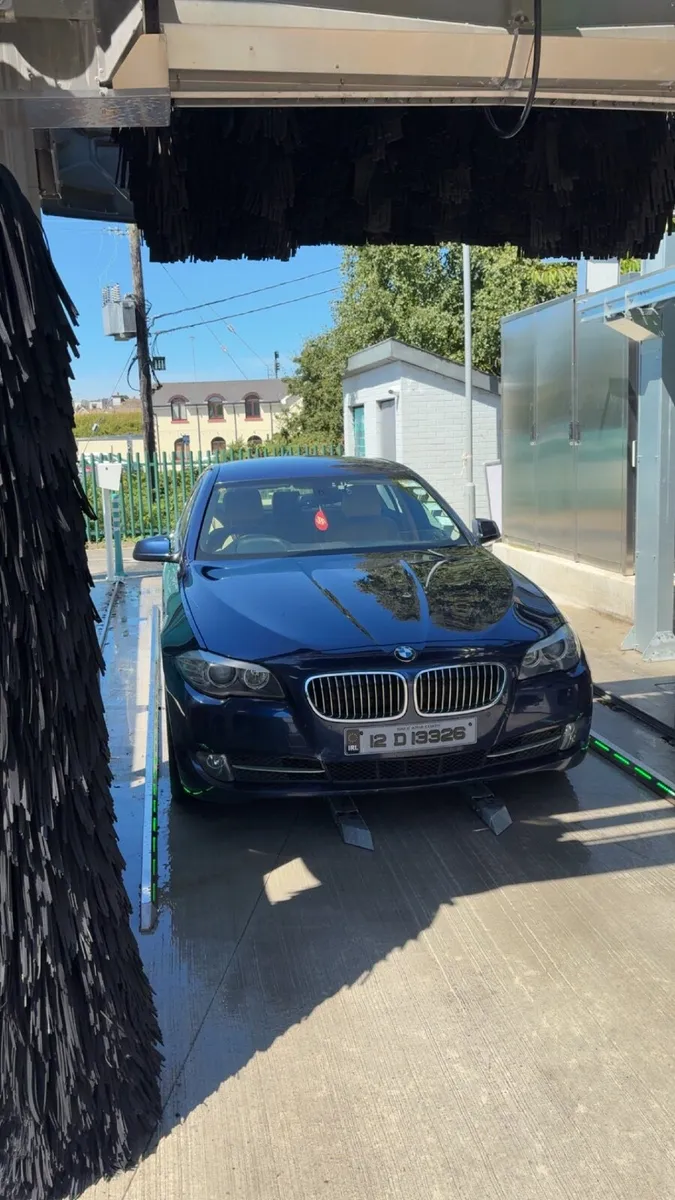 BMW 5-Series 2012 - Image 3