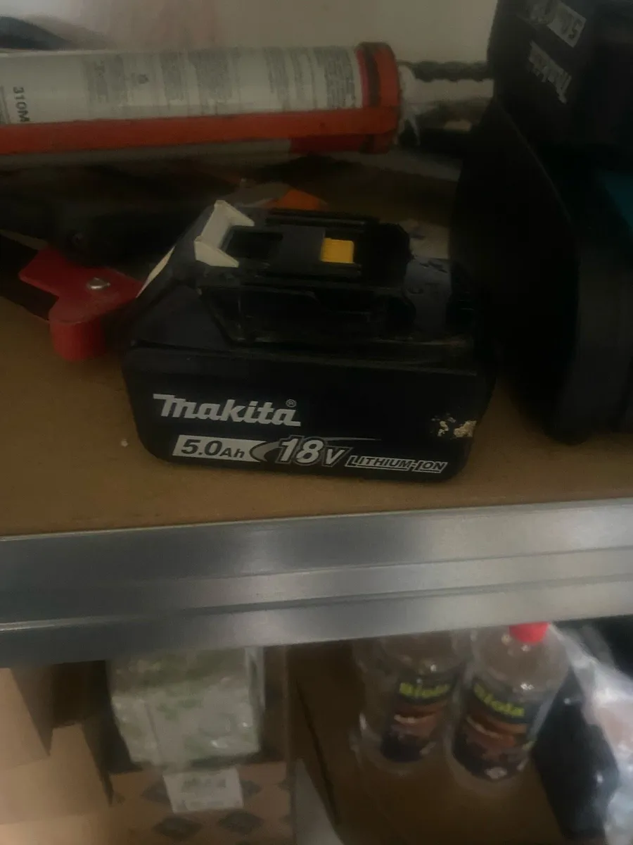 Makita Battery Lawnmower 18volts - Image 2