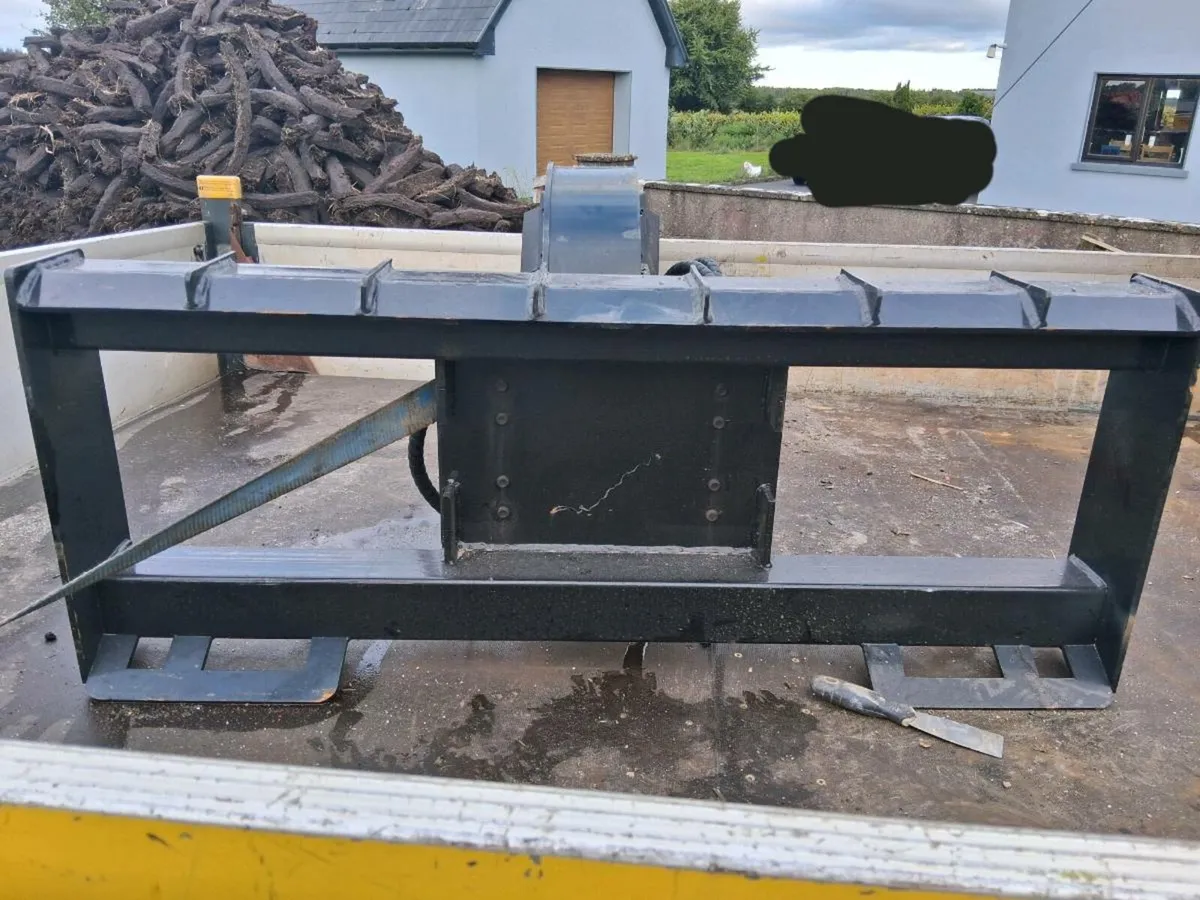 Skidsteer stump grinder - Image 4
