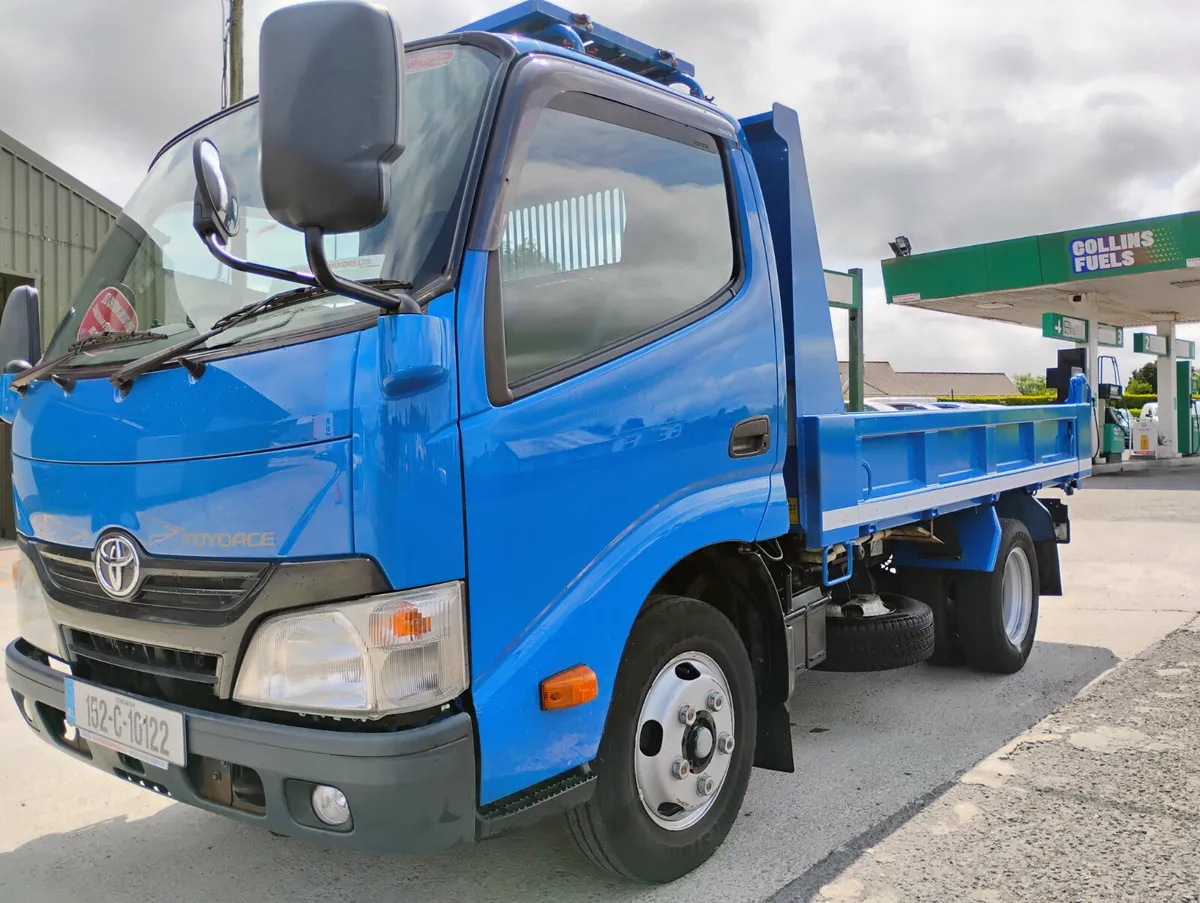 4.0 DIESEL DYNA TIPPER 4795 KGS - Image 1