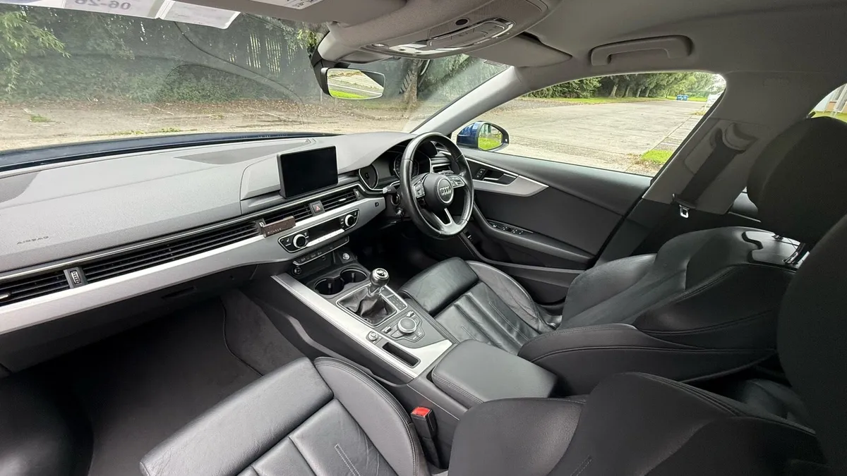 2017 Audi A4 Ultra Bl. Edition - Image 3