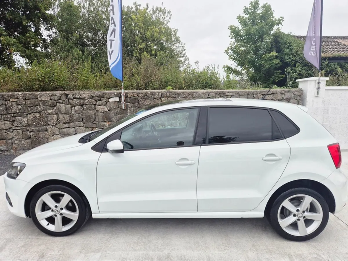 Volkswagen Polo FUN 1.0 60hp Manual 5speed 5DR - Image 2