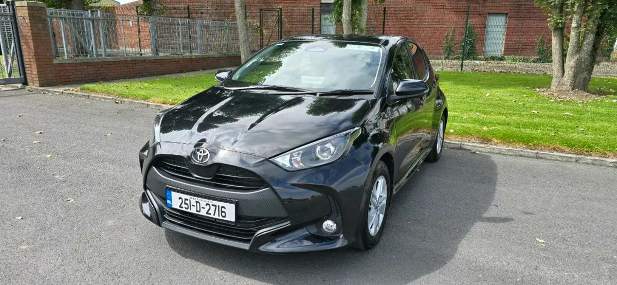 2025 Toyota Yaris Hybrid 1.5 Petrol - Image 1