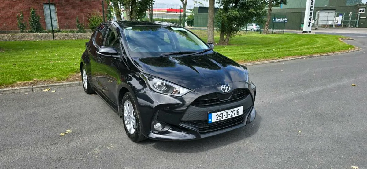 2025 Toyota Yaris Hybrid 1.5 Petrol - Image 2