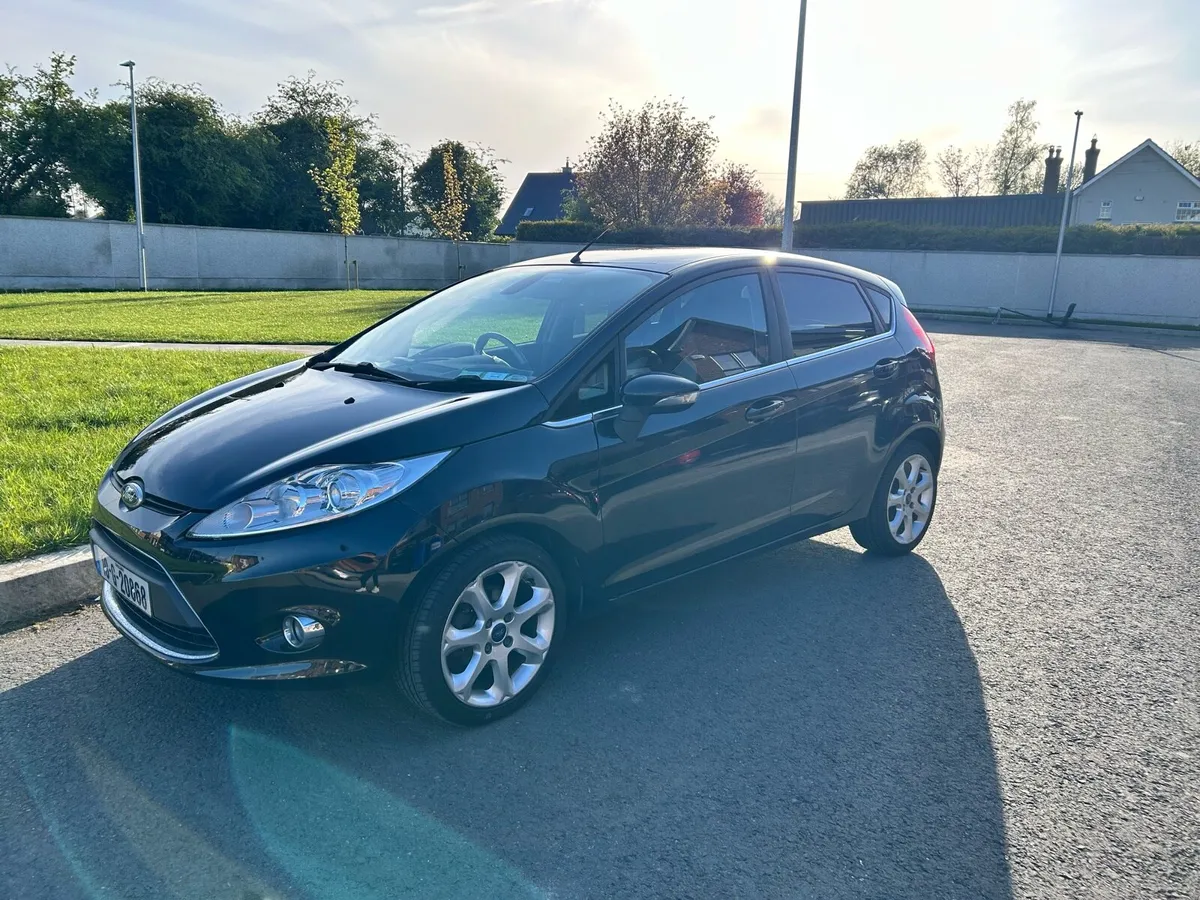 2010 Ford Fiesta Titanium - Top Spec - Immaculate - Image 2