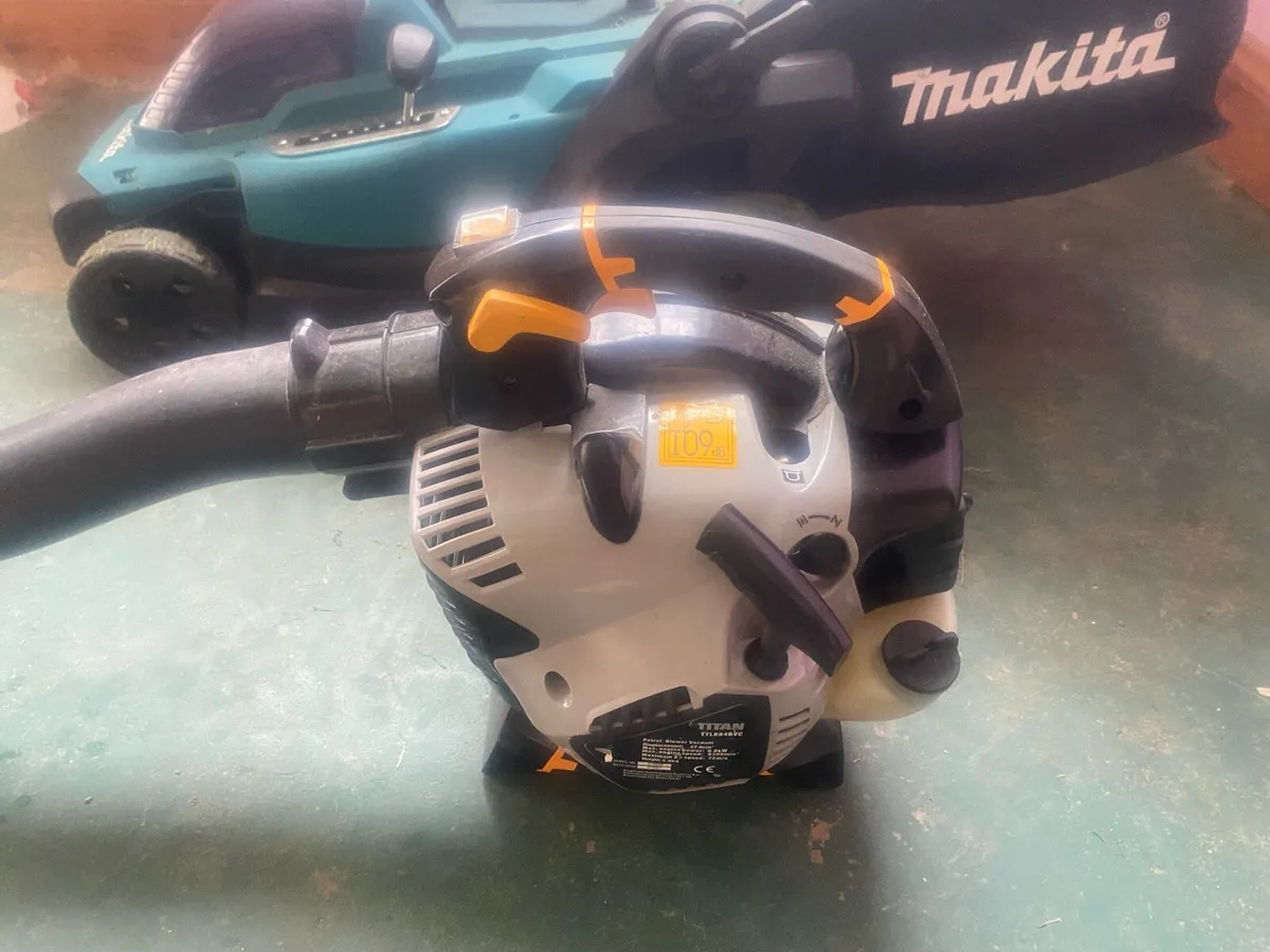 Leaf Blower Petrol - Image 1