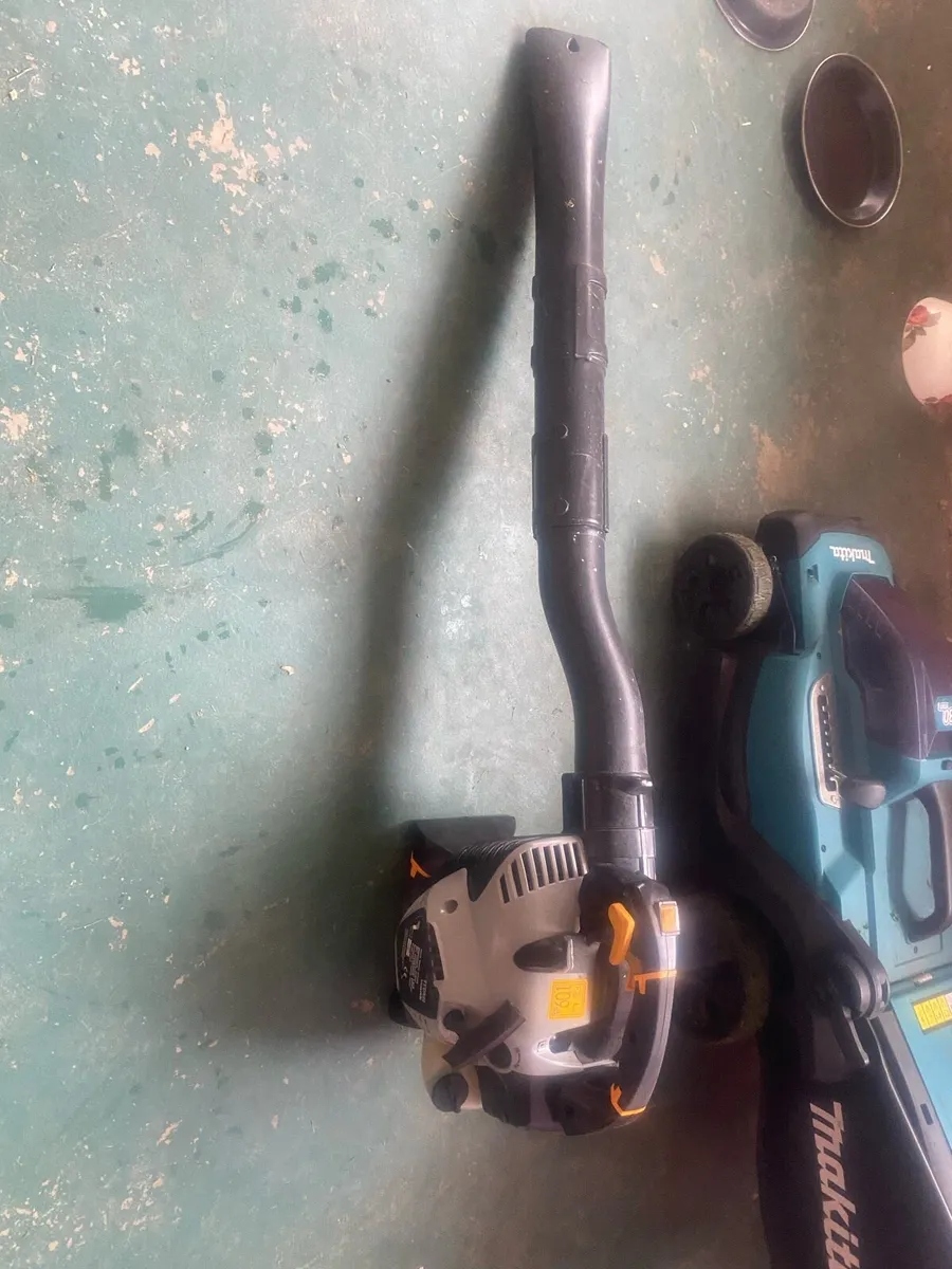 Leaf Blower Petrol - Image 2