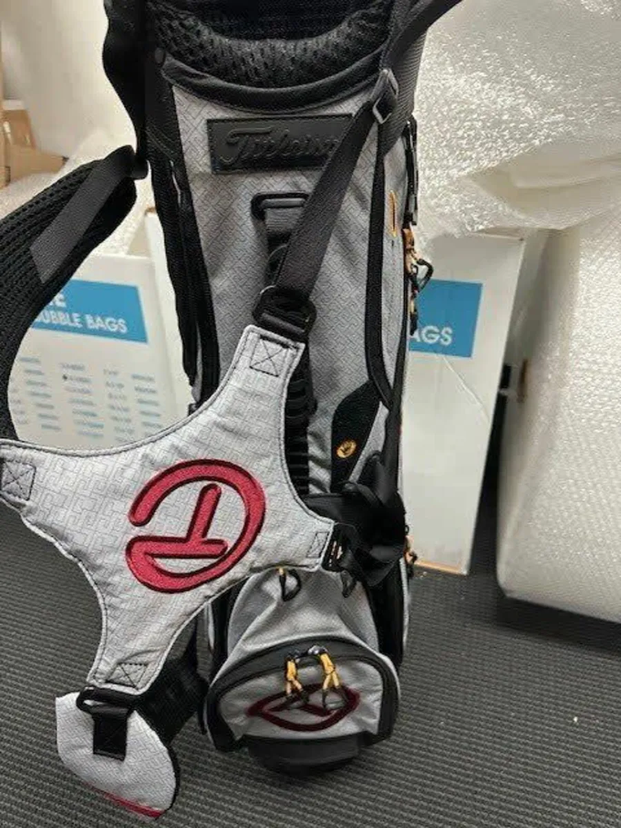 Scotty Cameron geo pathfinder stand bag - Image 2