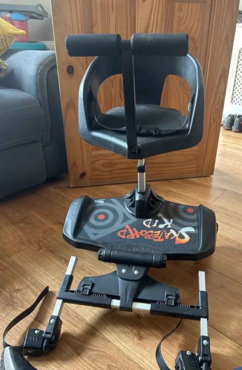 Buggy board with seat - Image 1