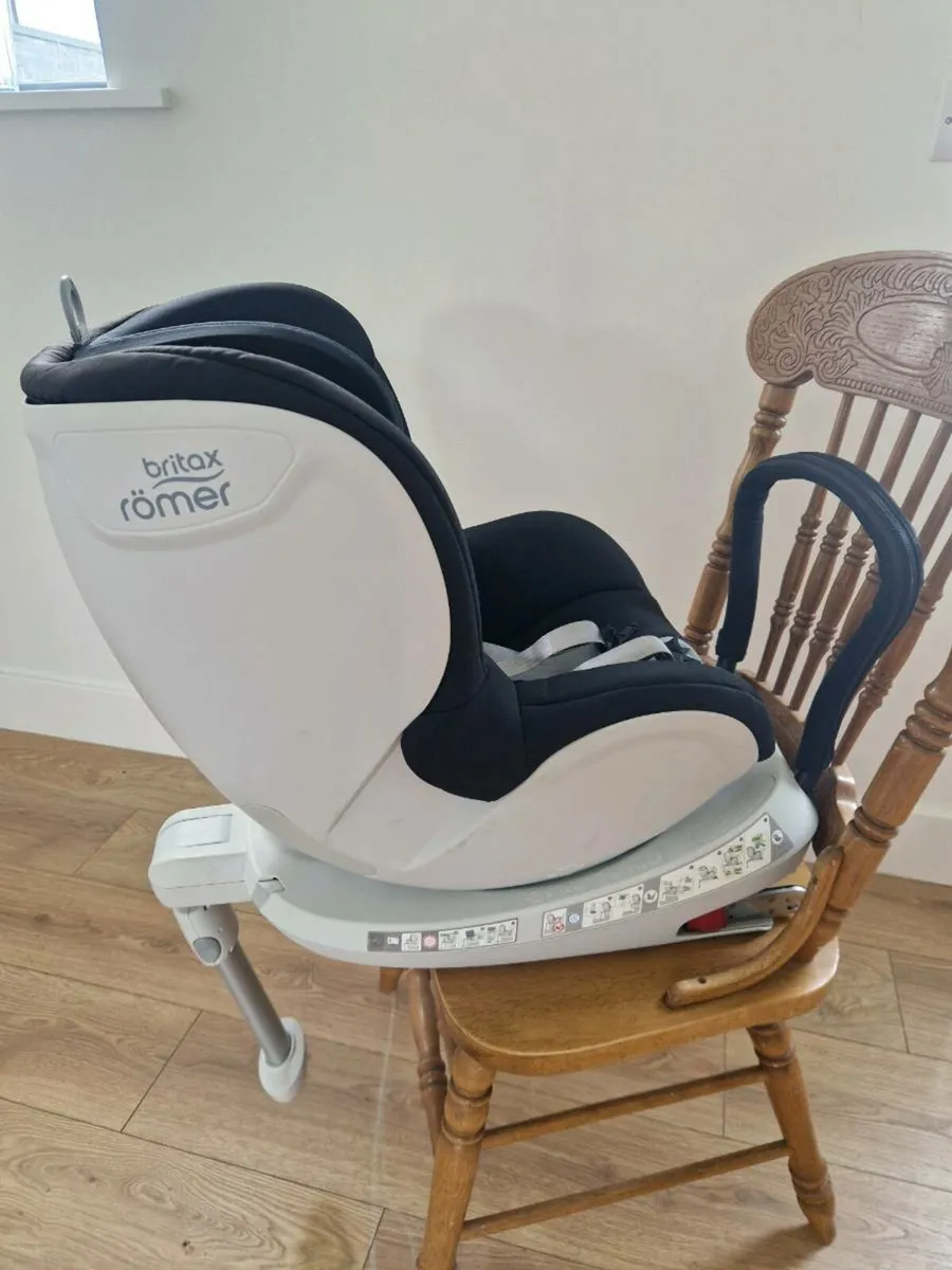 Britax Romer Dualfix - Image 1