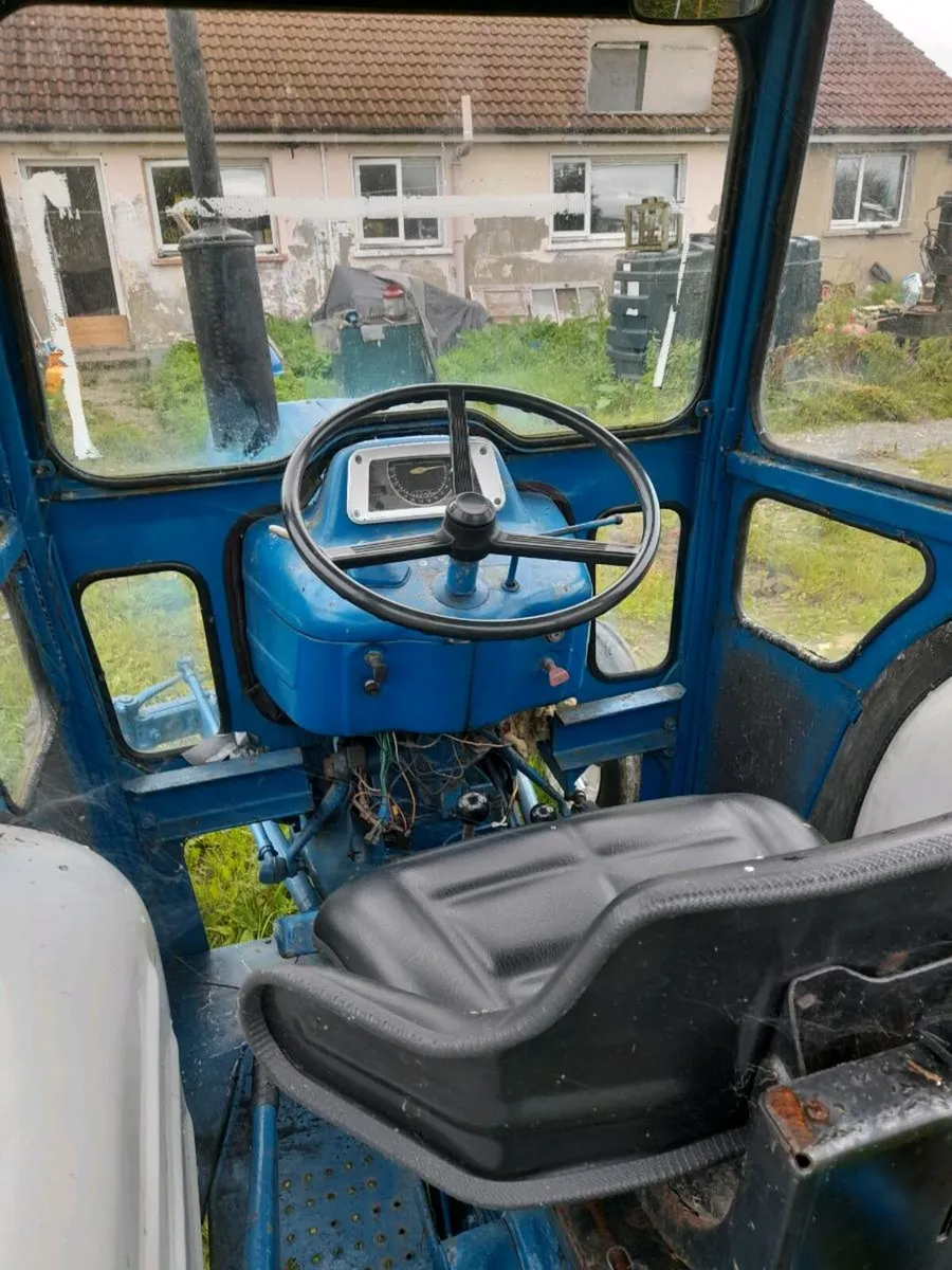 Ford 3000 - Image 2