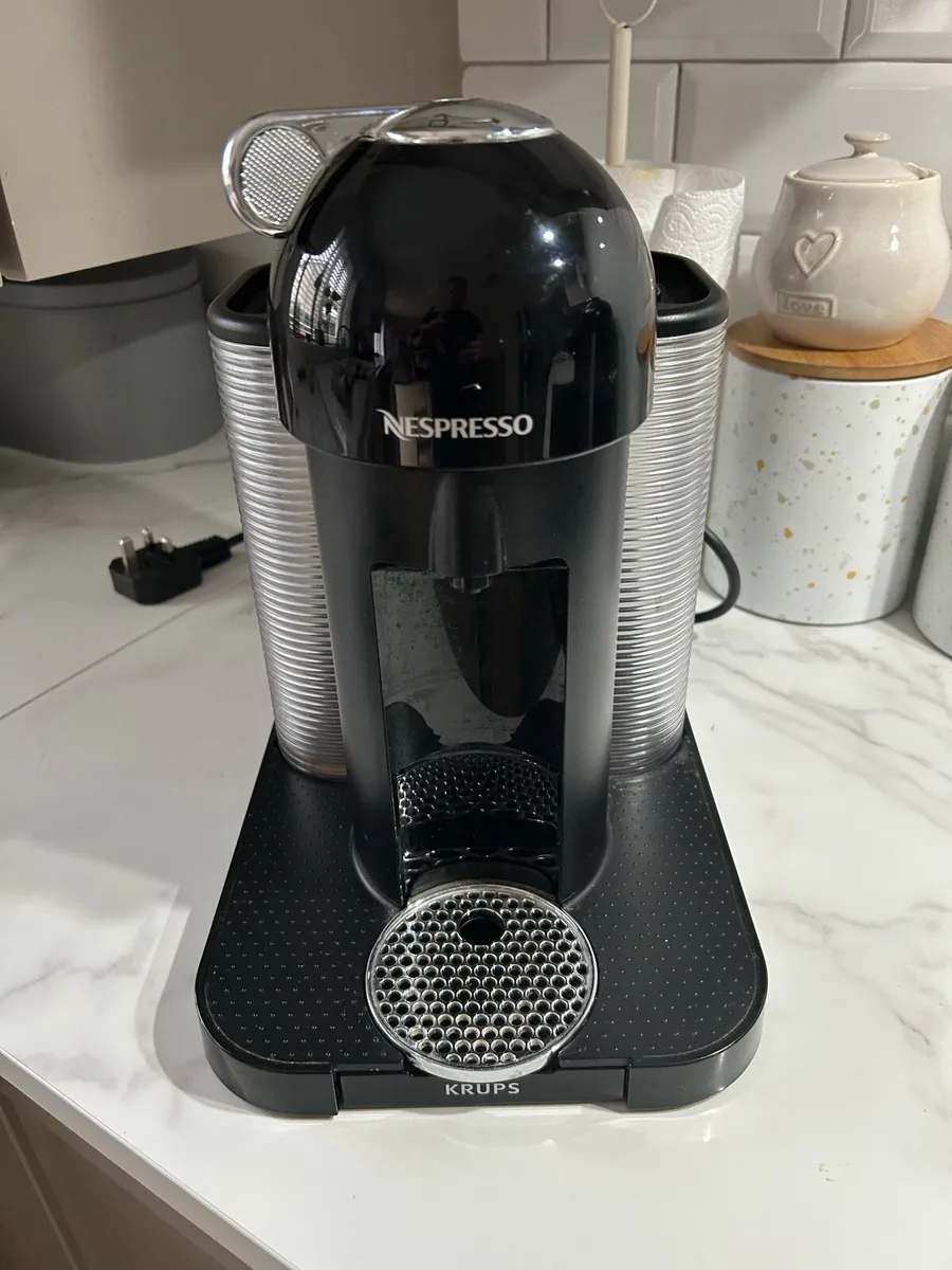 Nespresso coffee machine - Image 1
