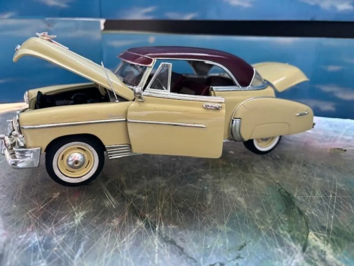 Die Cast 1958 Model Fury  € 75 - Image 2