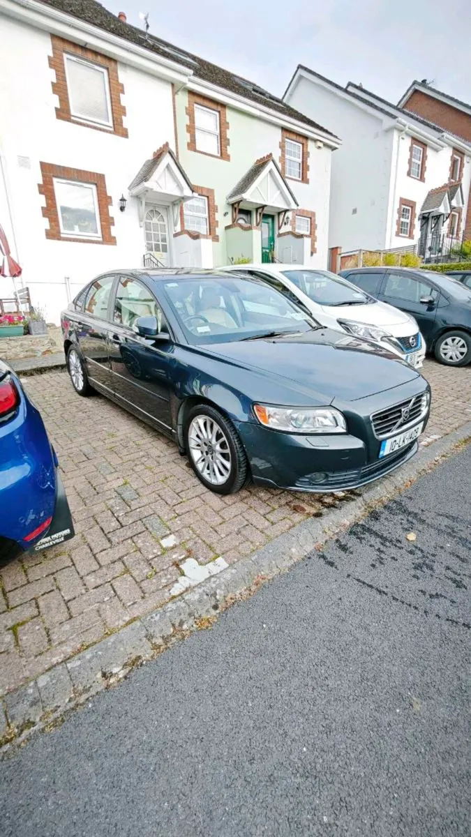 Car - Image 2