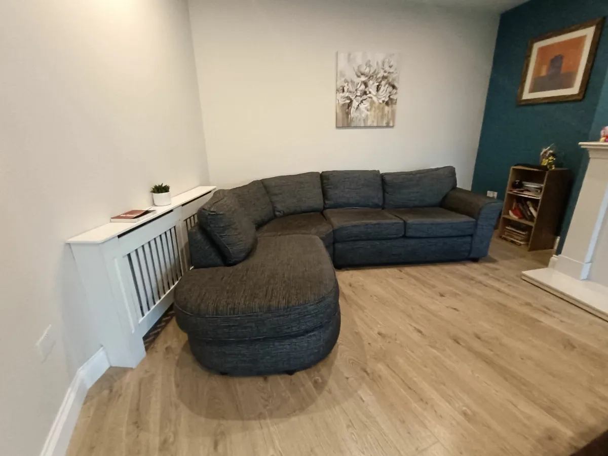 L shaped sofa - Image 2