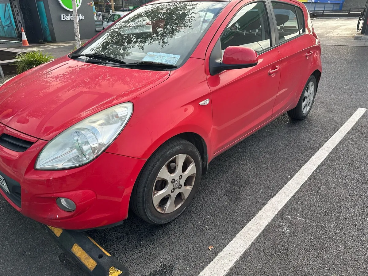 Hyundai i20 NCT and TAX - Image 1