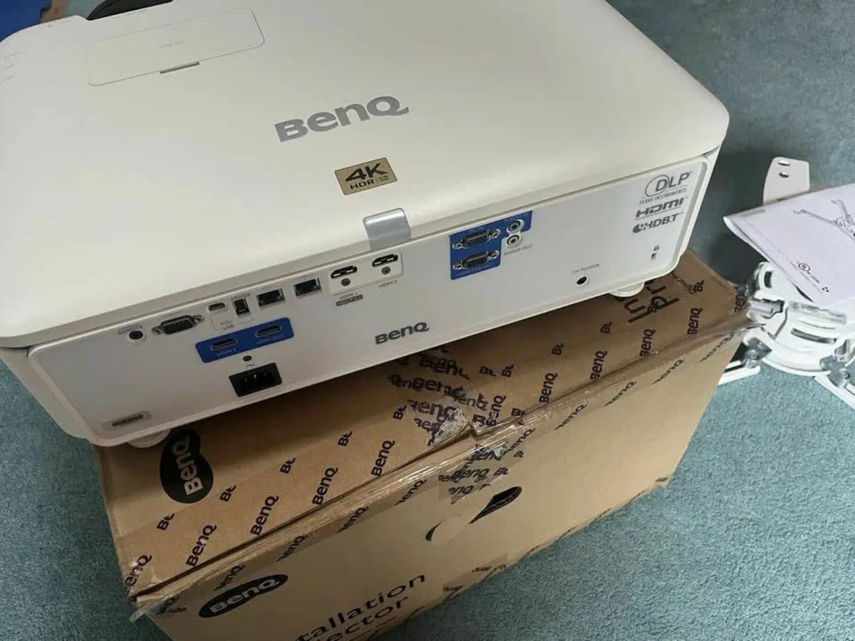BenQ LK952 4K UHD Projector - Image 3
