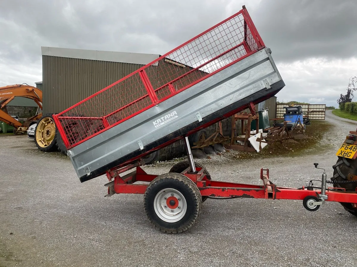 Tractor trailer - Image 1
