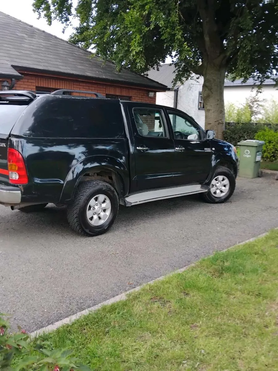 Toyota hilux - Image 1