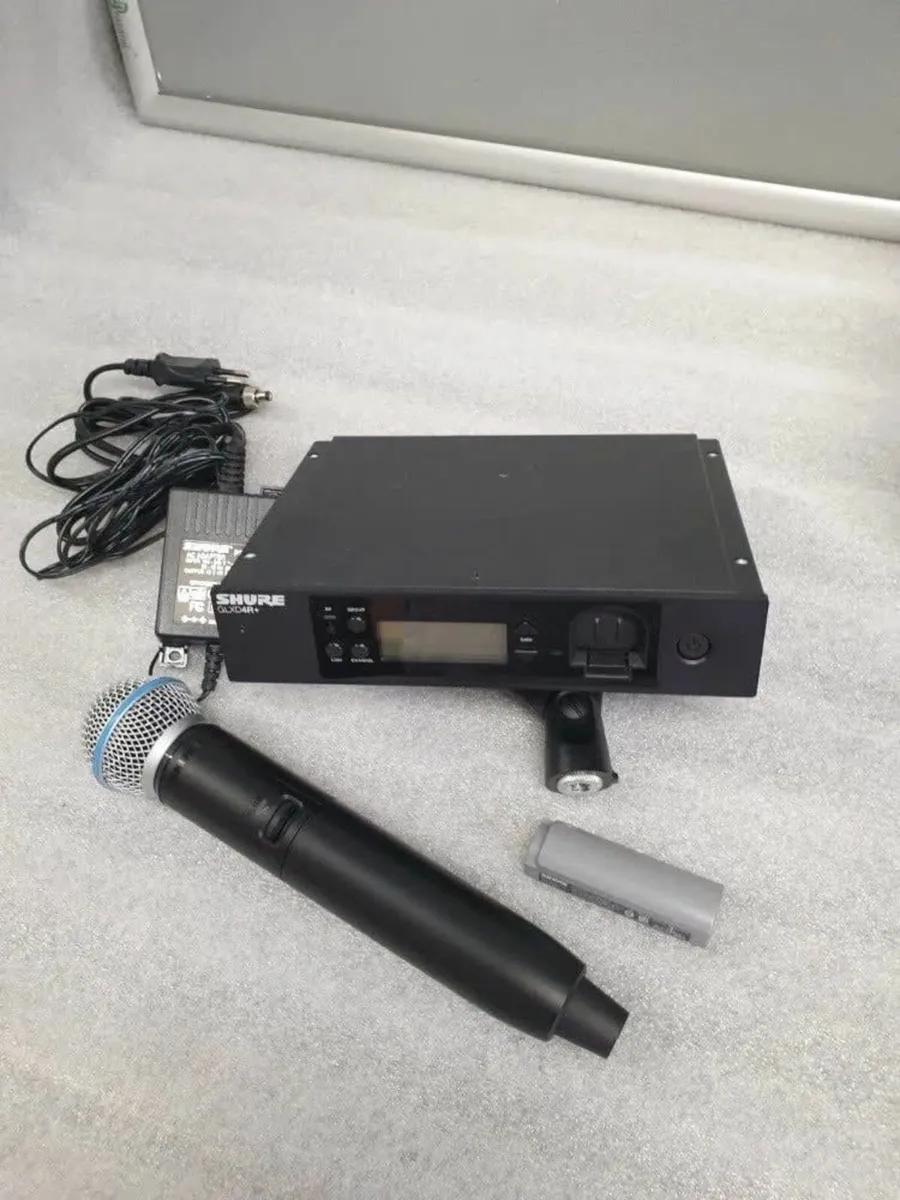 Shure GLXD4R+ & GLXD2+ Beta58A Wireless Mic System - Image 3