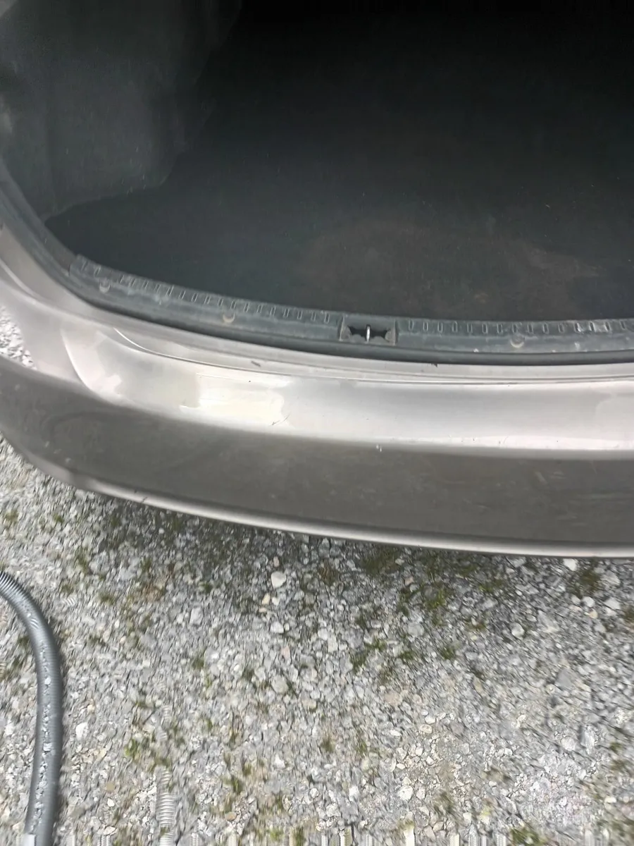 Toyota  avensis - Image 3