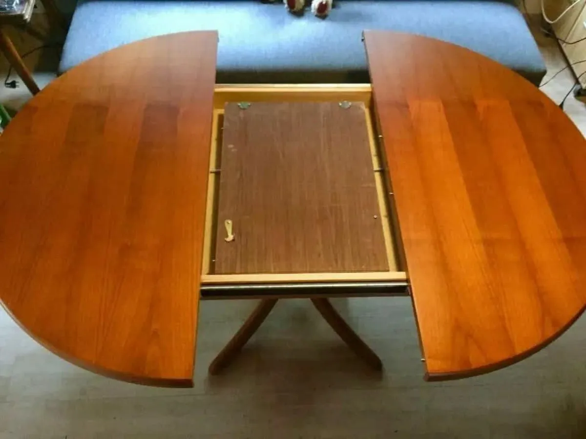 armchair - Image 3