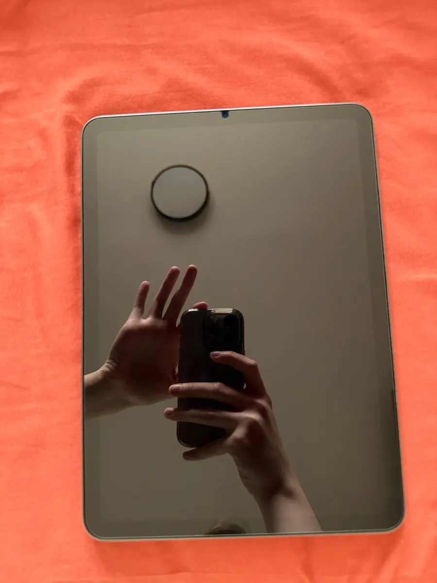 iPad Air 64Gb 5th Generation 2024 edition - Image 3