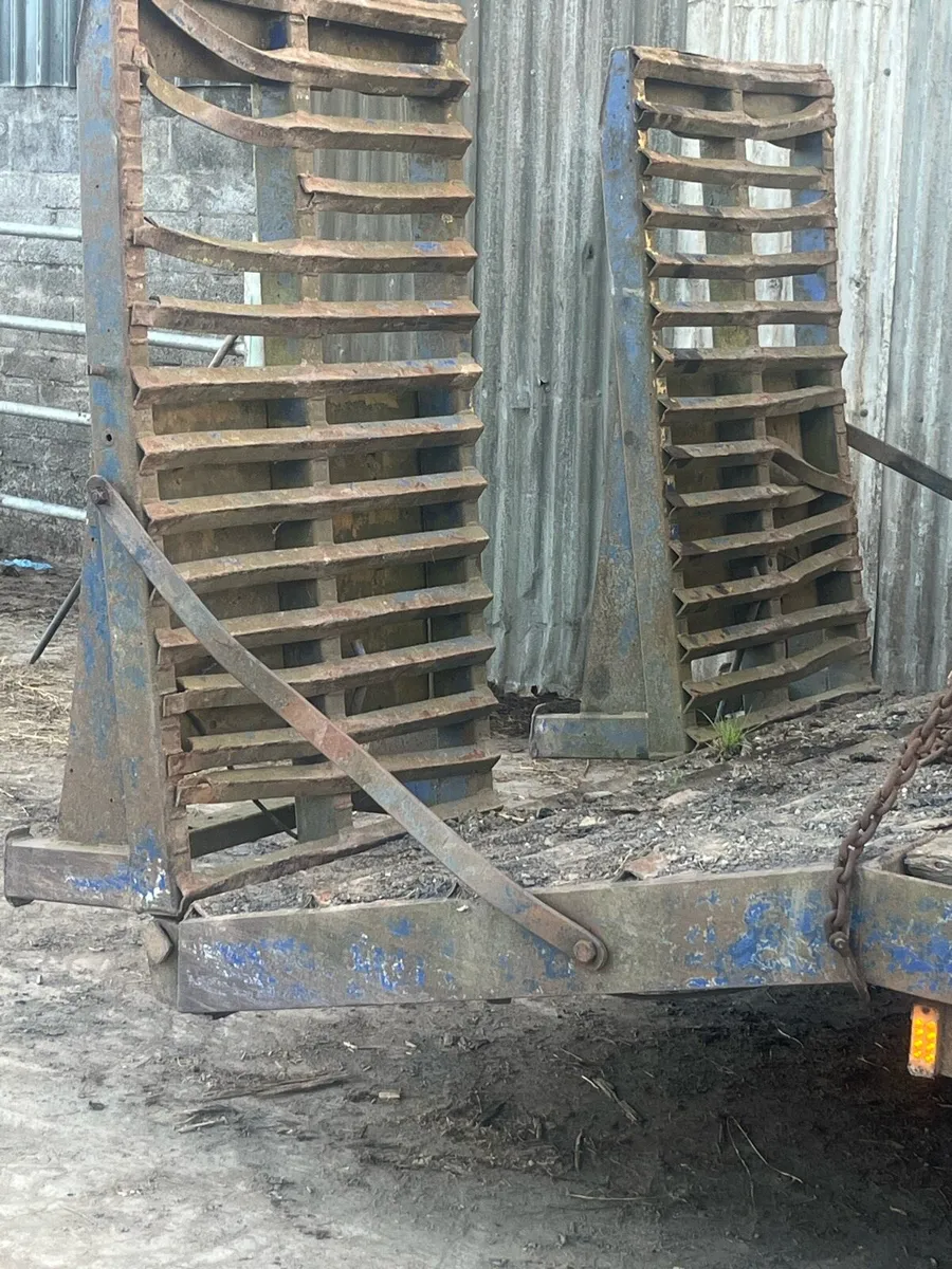 Lowloader for sale - Image 4