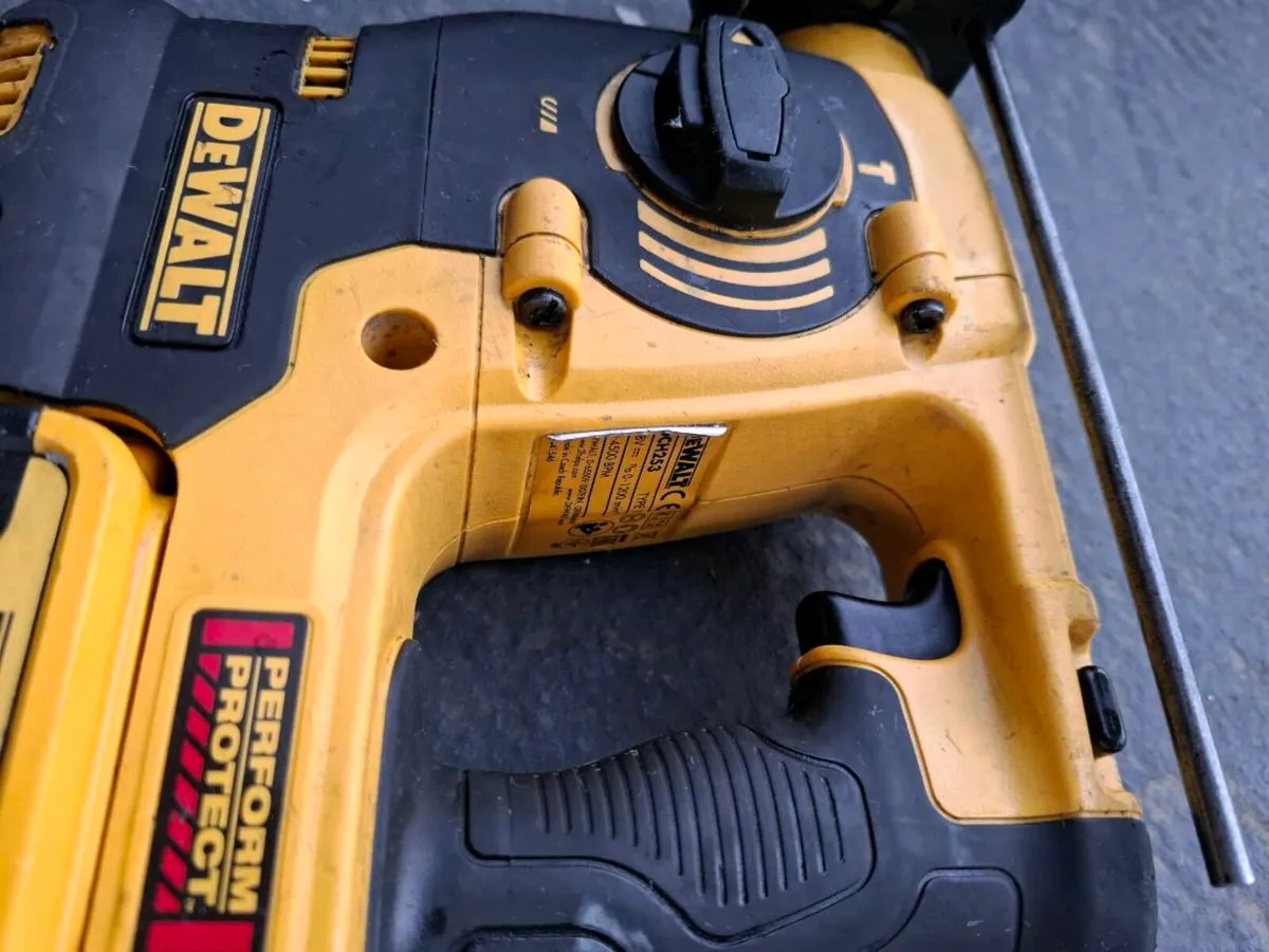 Dewalt - Image 1